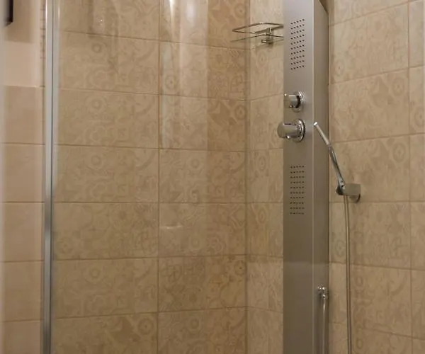 Attico Каникатти